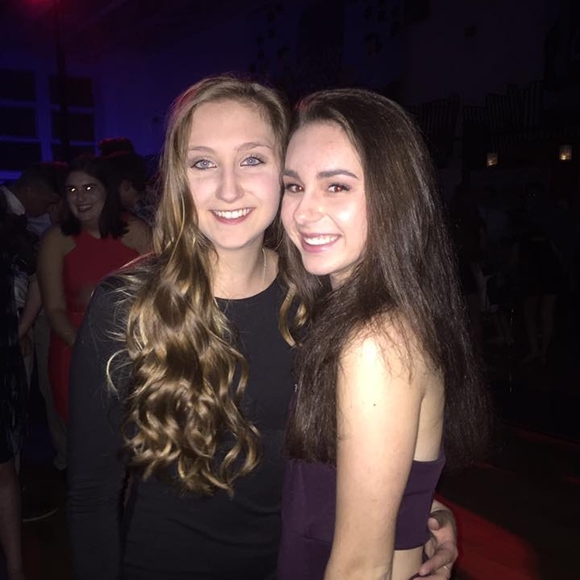 Meet your Posher, Ashley - Picture 1 of 1